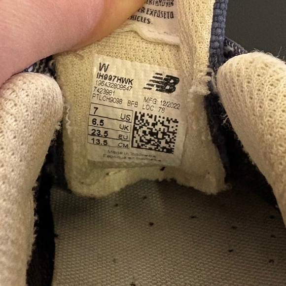 New Balance 997H Baby / Toddler Athletic Sneaker Shoe Size 7 - Picture 5 of 6